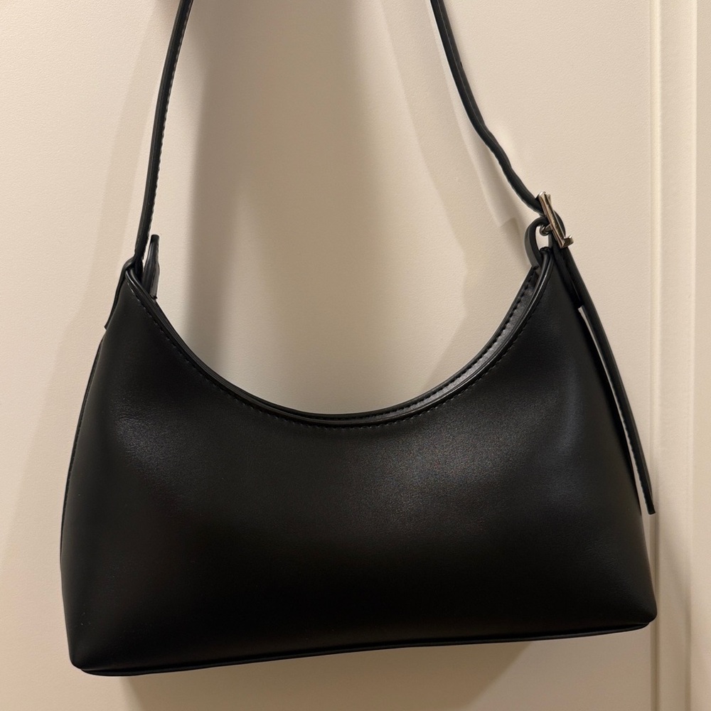 OAK + FORT Black Avery Shoulder Bag